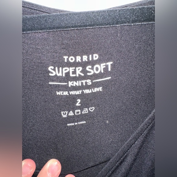 Black torrid super soft top - Picture 2 of 3